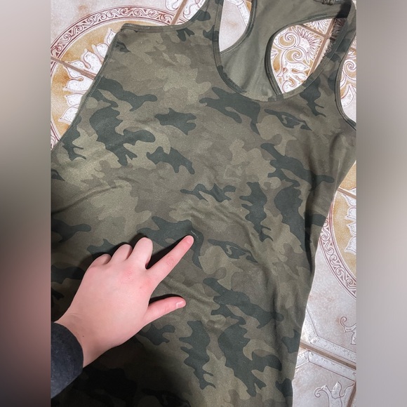 Lululemon Top Bundle 🍋 - Picture 8 of 11